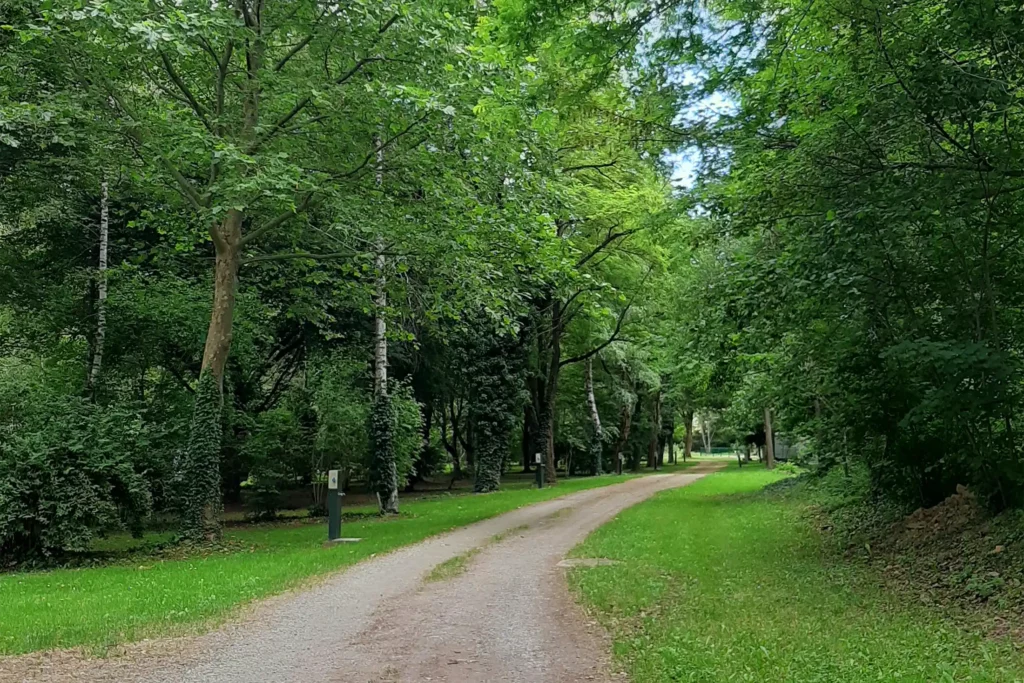 Des emplacements de camping en pleine nature en Lozère